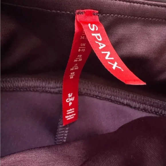 Spanx Faux Patent Leather Leggings in Ruby Womens Sz Small - Picture 6 of 7